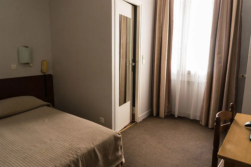 **  Exelmans Hotel Paris France